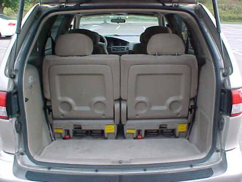 2002 Toyota Sienna LE