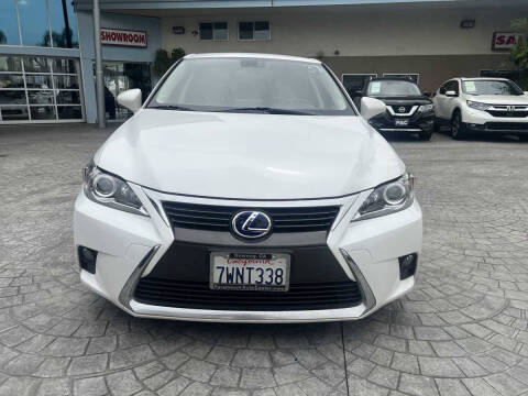 2017 Lexus CT 200h