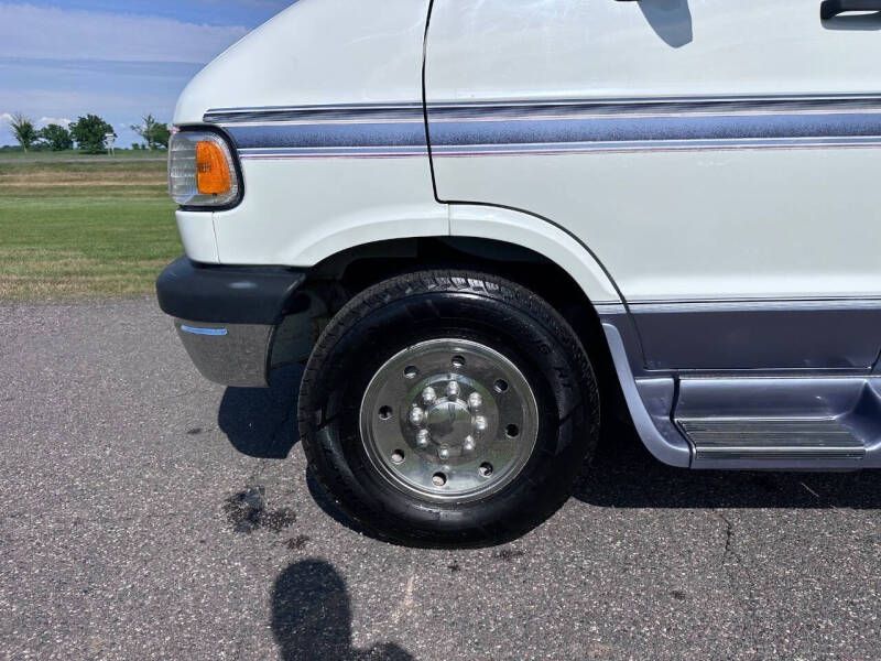 1997 Dodge Ram Van 3500