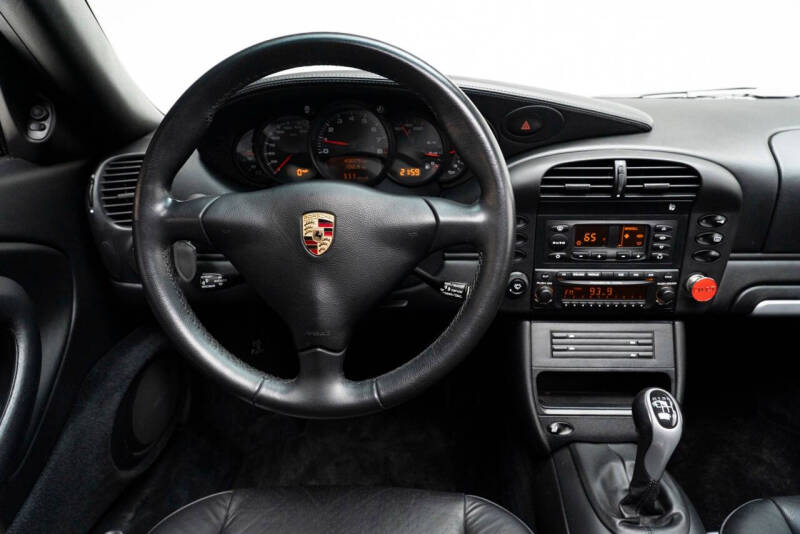 2003 Porsche 911 Carrera