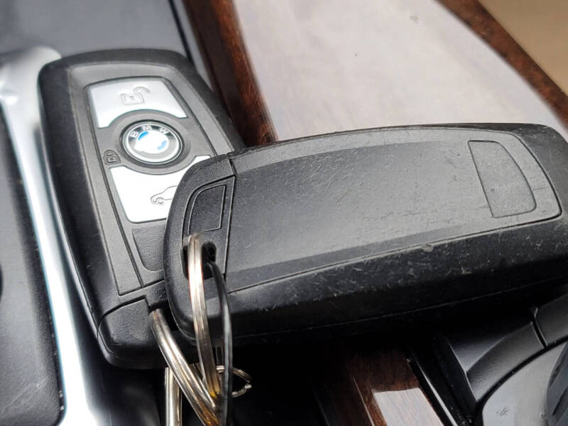 2015 BMW 3 Series 328i