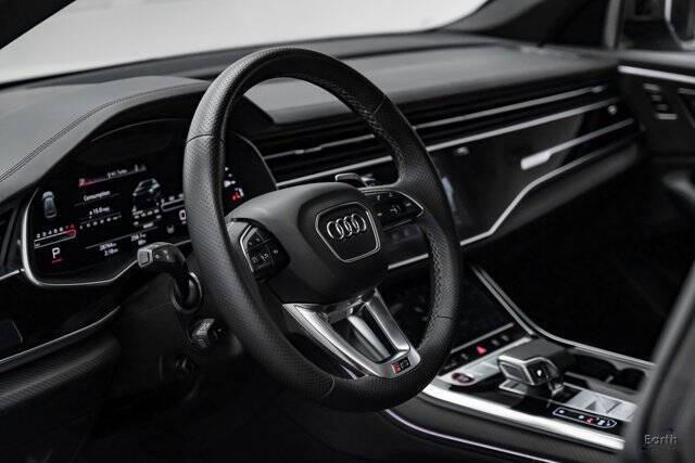 2023 Audi RS Q8 4.0T quattro