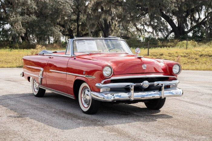 1953 Ford Sunliner