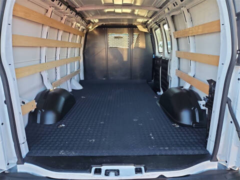 2024 GMC Savana 2500