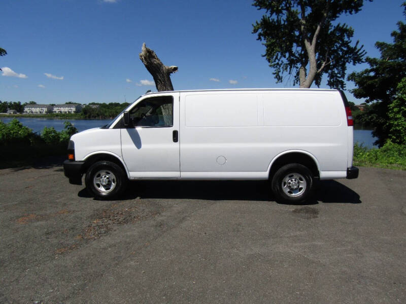 2021 Chevrolet Express 2500