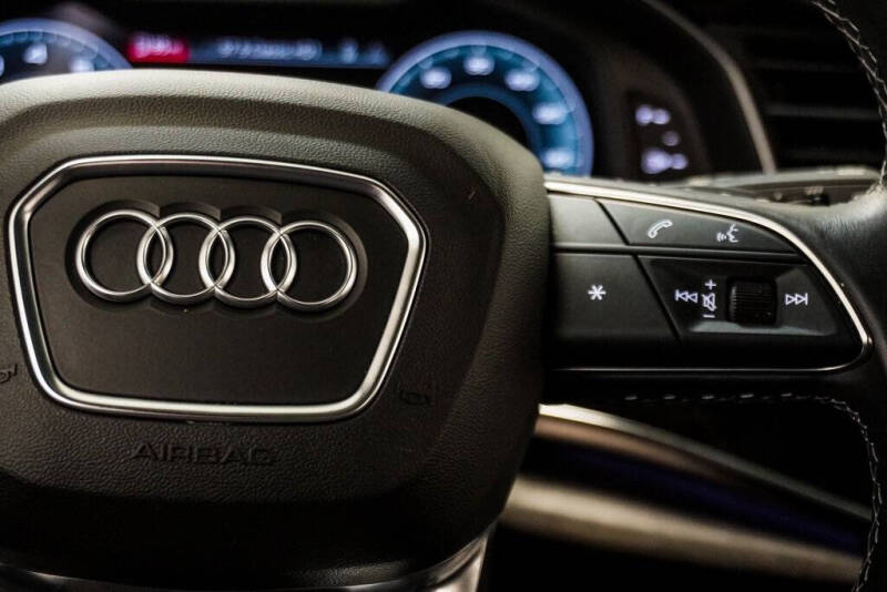 2021 Audi Q8 quattro Premium Plus 55 TFSI