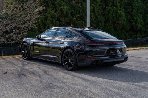 2026 Porsche Panamera 4