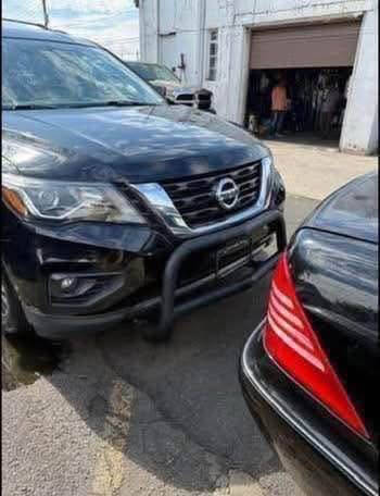 2017 Nissan Pathfinder SL