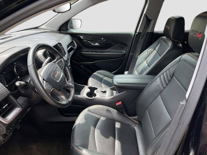 2024 GMC Terrain AT4