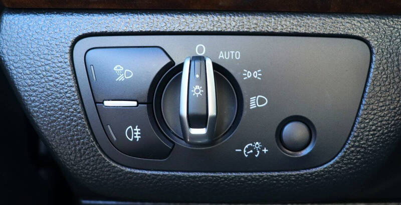 2020 Audi Q5 quattro Titanium Premium 45 TFSI