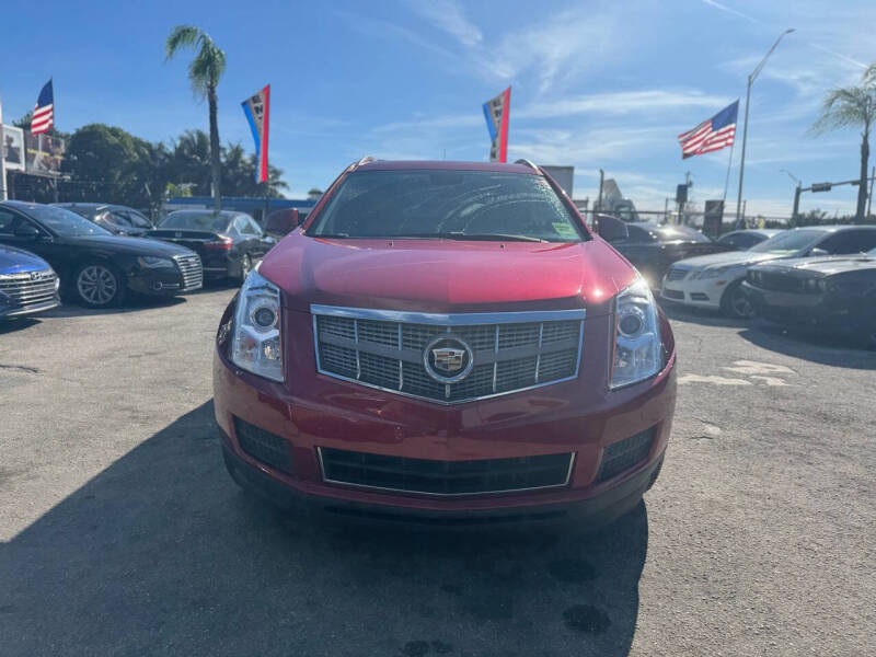 Cadillac SRX's photo