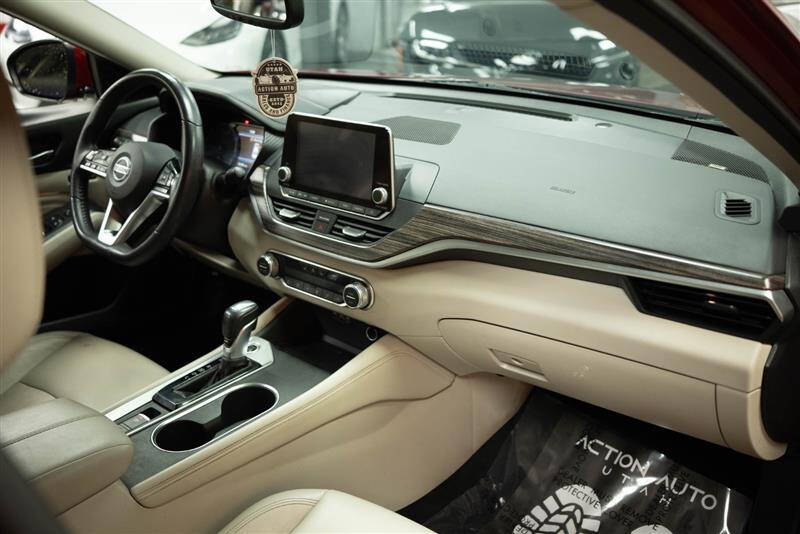 2019 Nissan Altima 2.5 Platinum