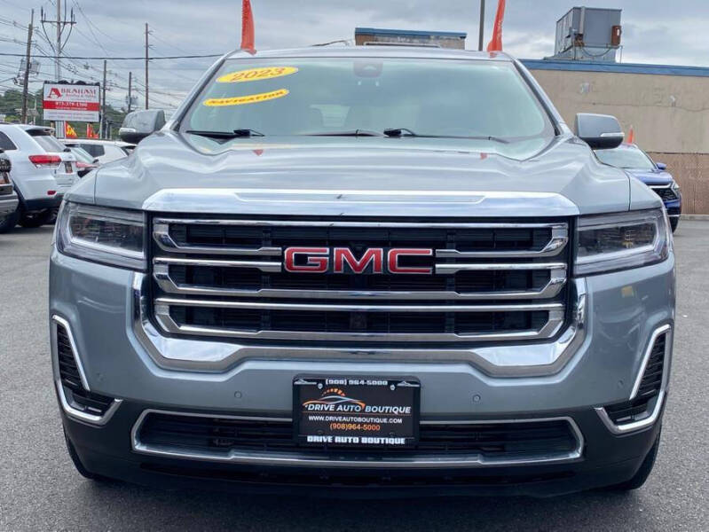 2023 GMC Acadia SLE