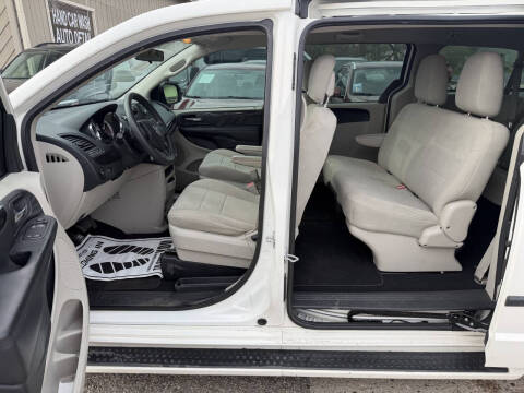 2013 Dodge Grand Caravan American Value Package