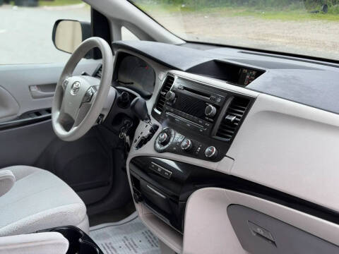 2011 Toyota Sienna