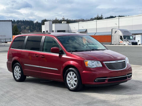 2016 Chrysler Town and Country for sale at ICAR MOTORS LLC in Auburn WA