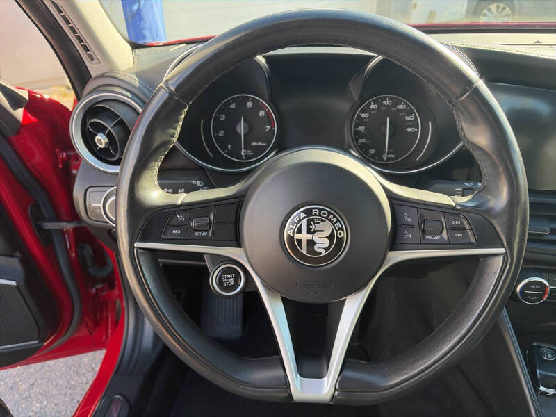 2017 Alfa Romeo Giulia Ti