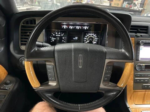 2011 Lincoln Navigator L