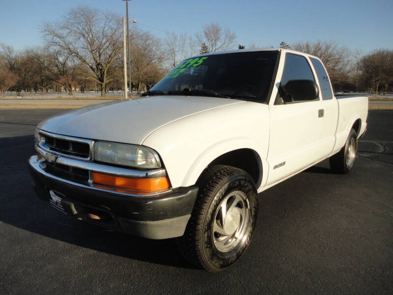 2002 Chevrolet S-10 for sale at Steves Key City Motors in Kankakee IL