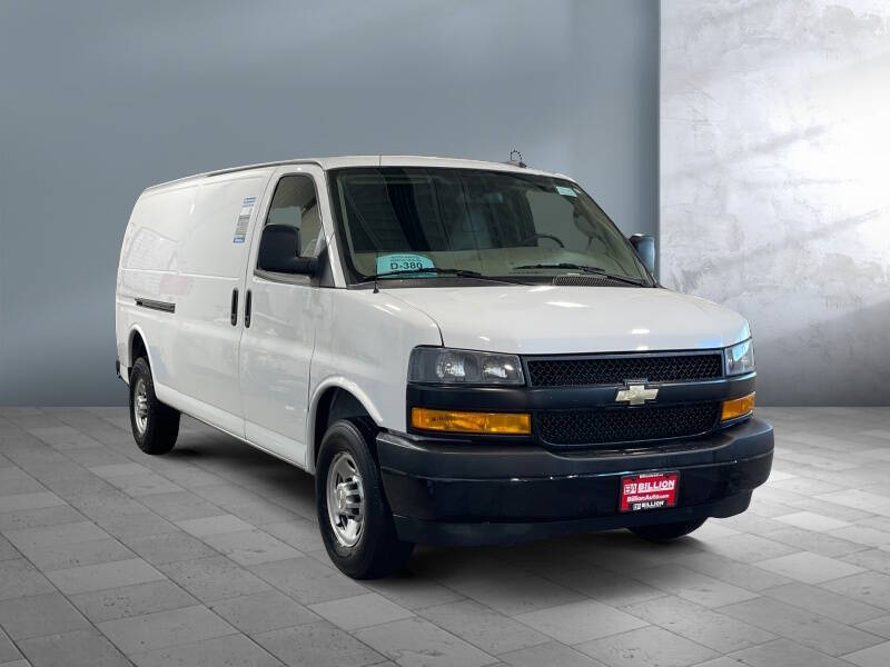 2023 Chevrolet Express 2500