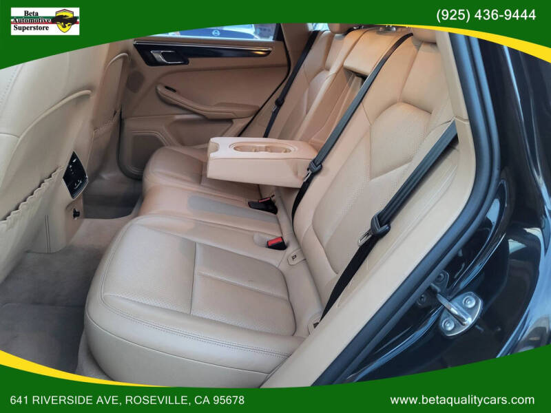 2015 Porsche Macan S