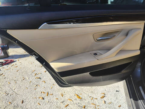 2016 BMW 5 Series 528i