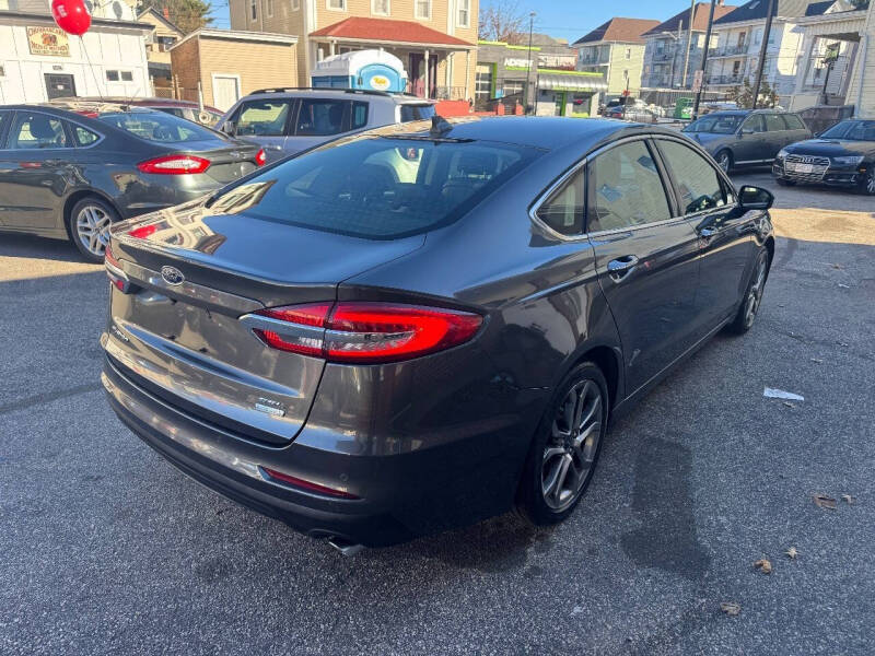 2019 Ford Fusion SEL