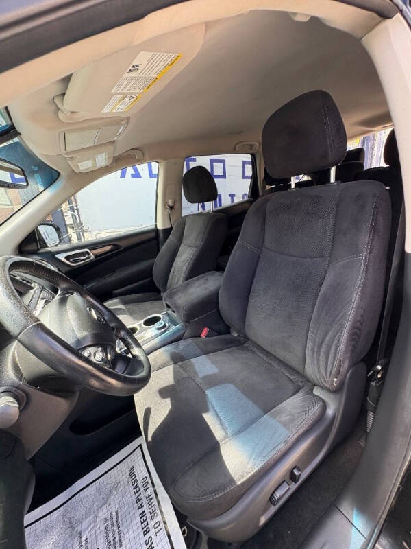 2015 Nissan Pathfinder SV