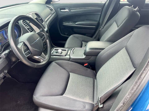 2021 Chrysler 300 Touring