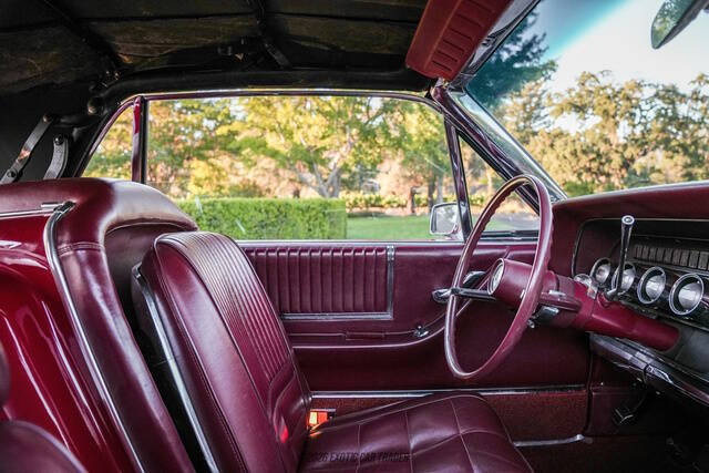 1966 Ford Thunderbird