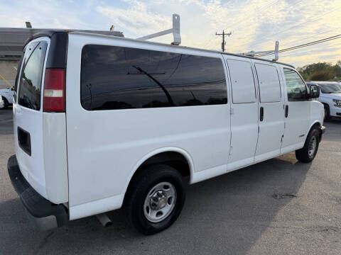 2003 Chevrolet Express 3500 LS
