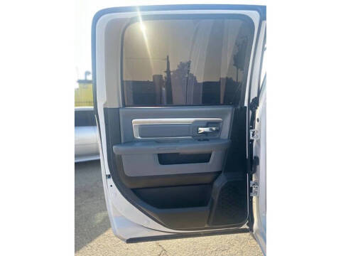 2019 RAM 1500 Classic SLT