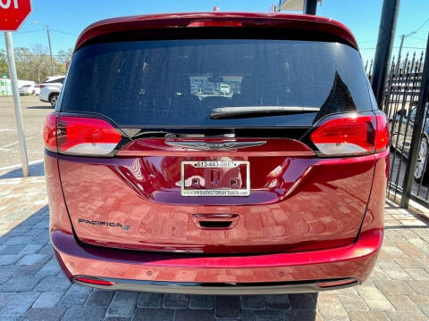 2018 Chrysler Pacifica Touring L