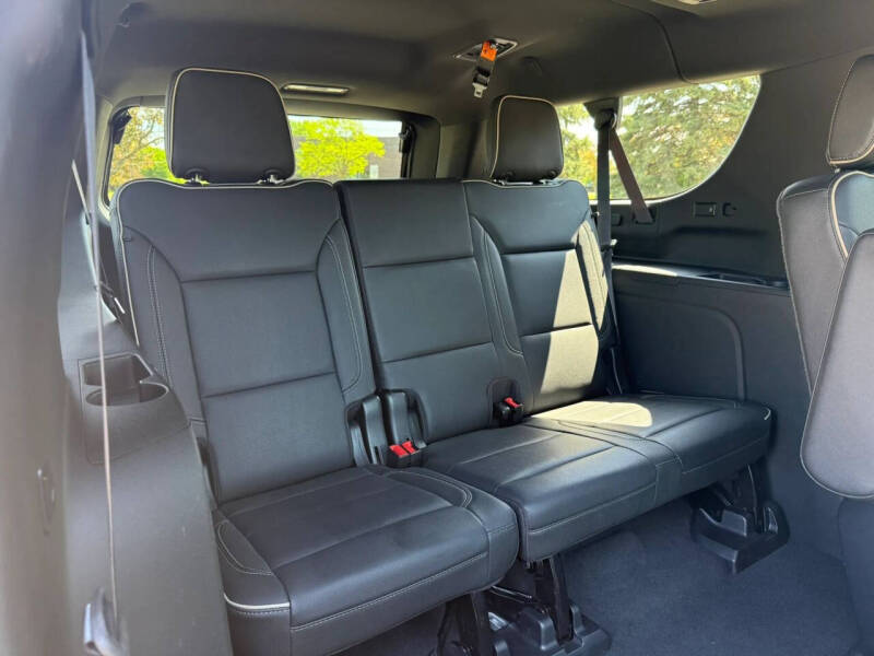 2022 GMC Yukon XL SLT