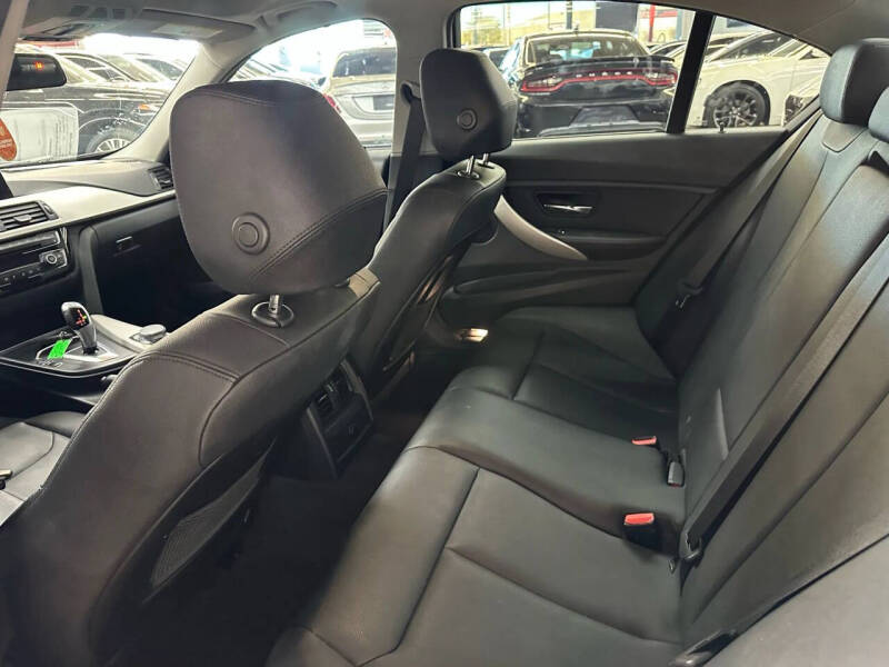 2018 BMW 3 Series 320i xDrive