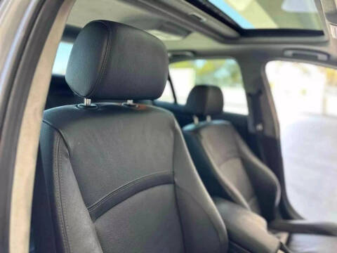 2011 BMW 3 Series 335i