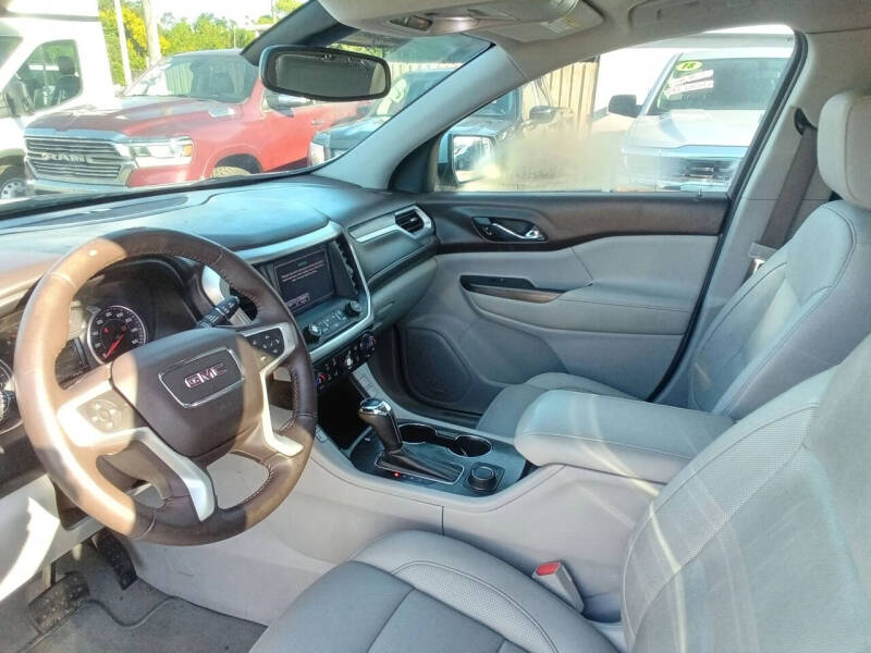 2017 GMC Acadia SLT-1