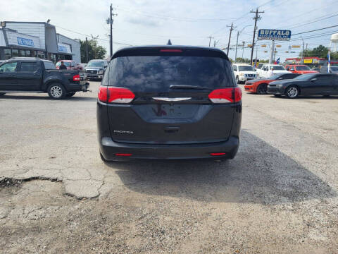 2017 Chrysler Pacifica Touring