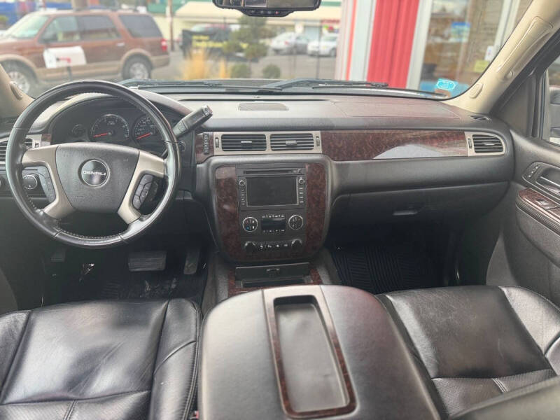 2011 GMC Sierra 3500HD Denali