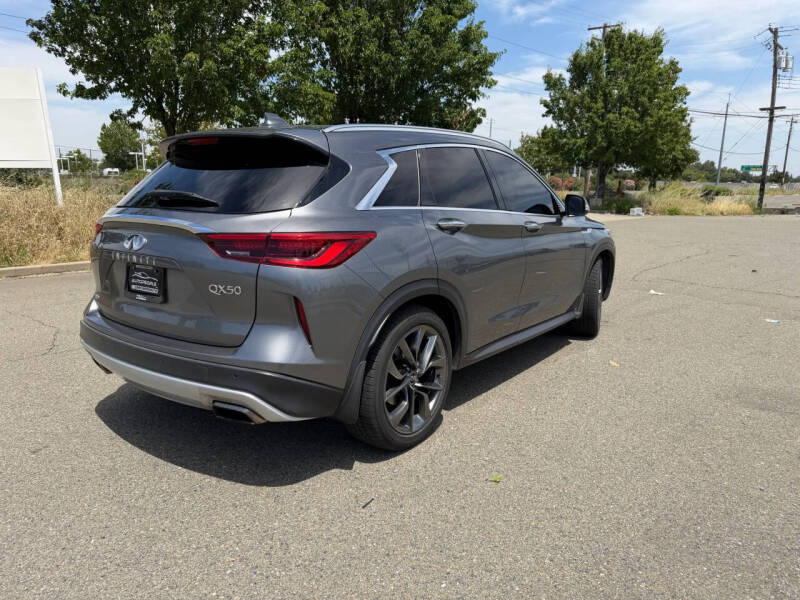 2019 Infiniti QX50 Essential
