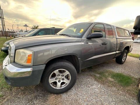 2005 Dodge Dakota for sale at AUTO-MEX in Caddo Mills TX