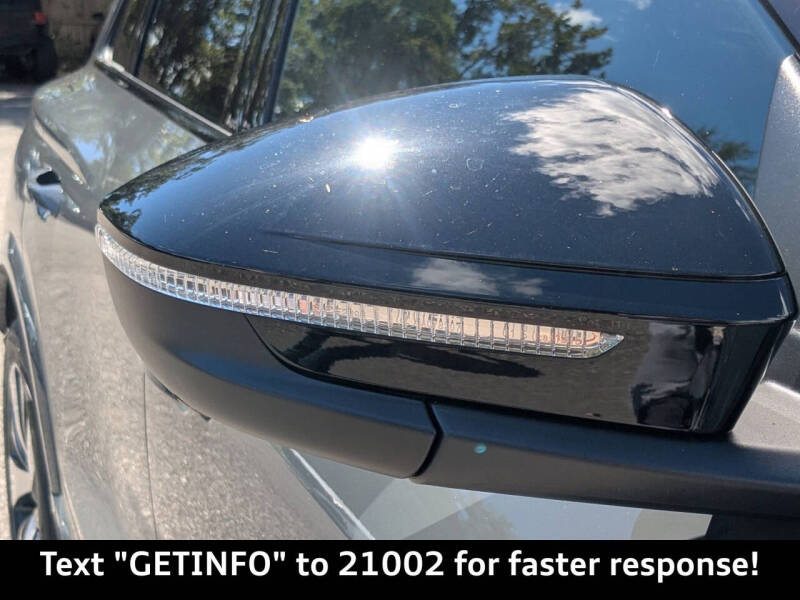 2025 Audi SQ6 e-tron quattro Premium Plus