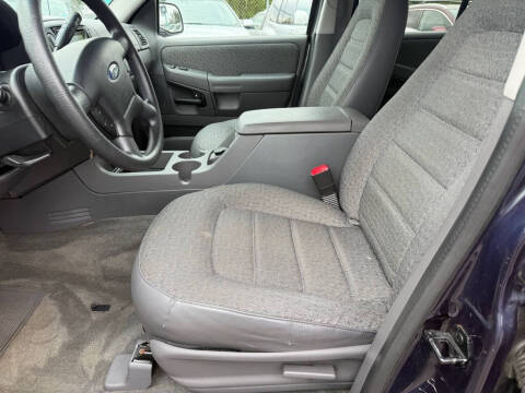 2002 Ford Explorer XLS