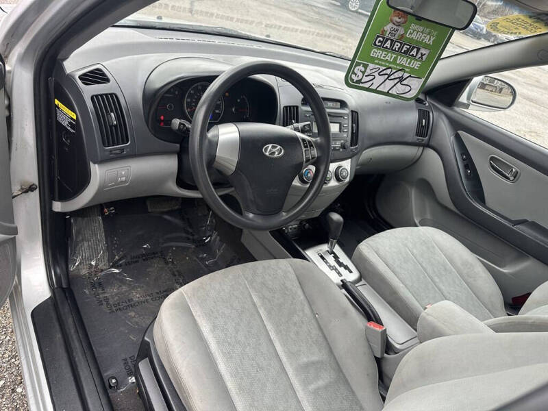 2010 Hyundai Elantra Blue