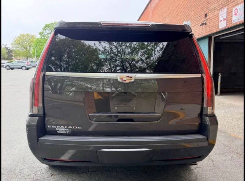2015 Cadillac Escalade Luxury