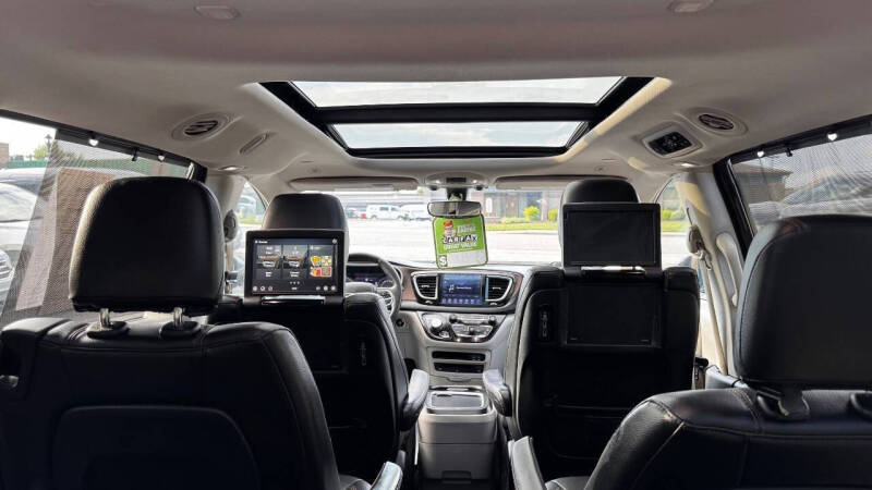 2018 Chrysler Pacifica Touring L Plus