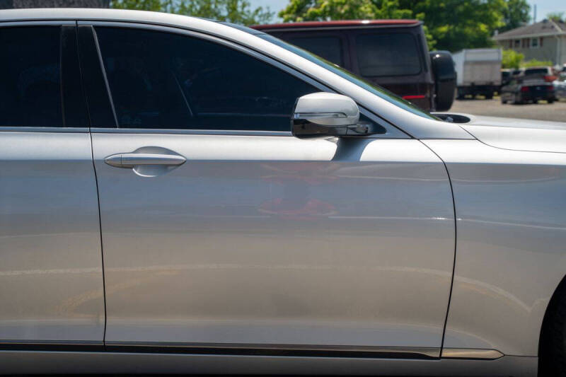 2018 Genesis G80
