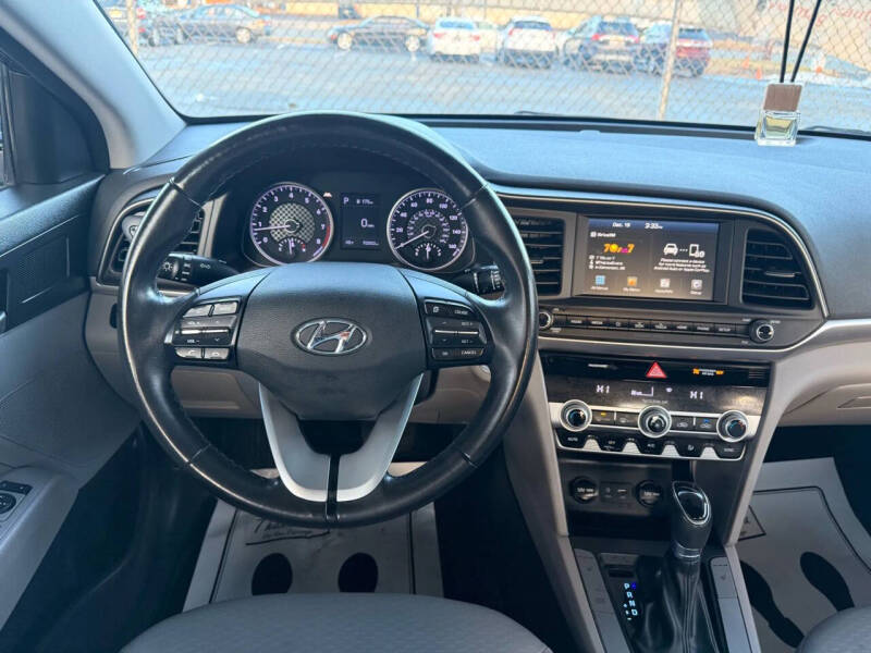 2019 Hyundai Elantra