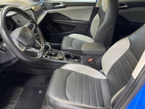 2024 Volkswagen Taos SEL 4Motion