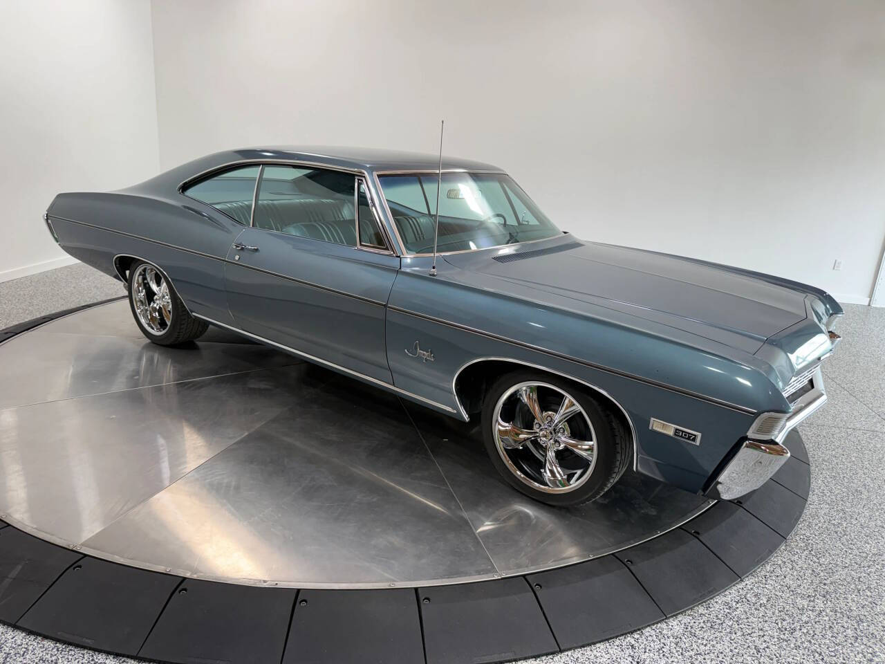 1968 Chevrolet Impala Fastback 15